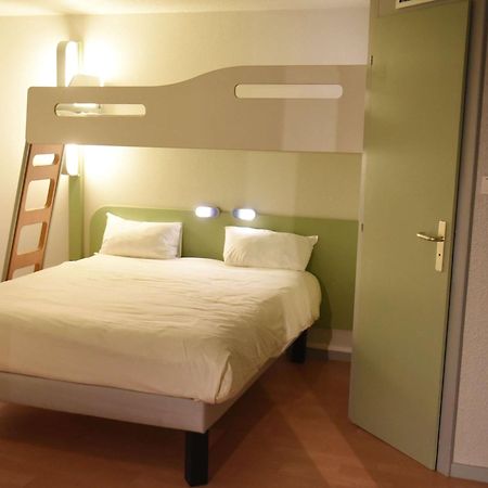 Hotel ibis Budget Laval Bonchamp Les Laval Eksteriør billede