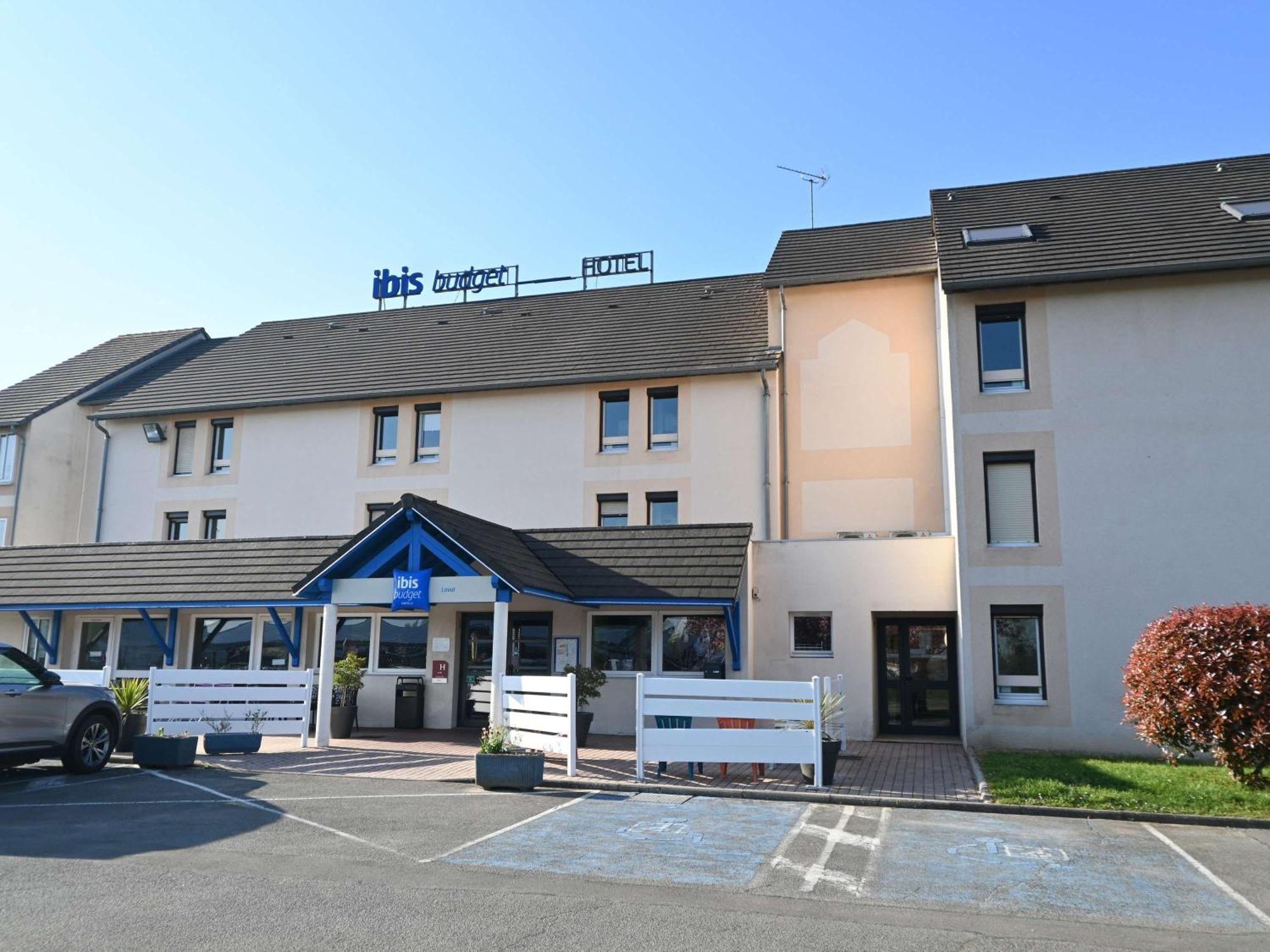 Hotel ibis Budget Laval Bonchamp Les Laval Eksteriør billede